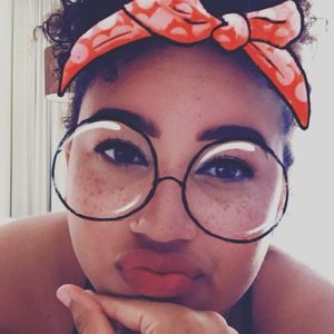 Meet your Posher, Lena